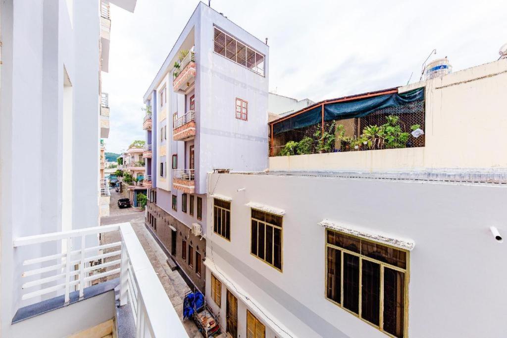 Oyo 587 Trang Long Nha Trang Exterior foto