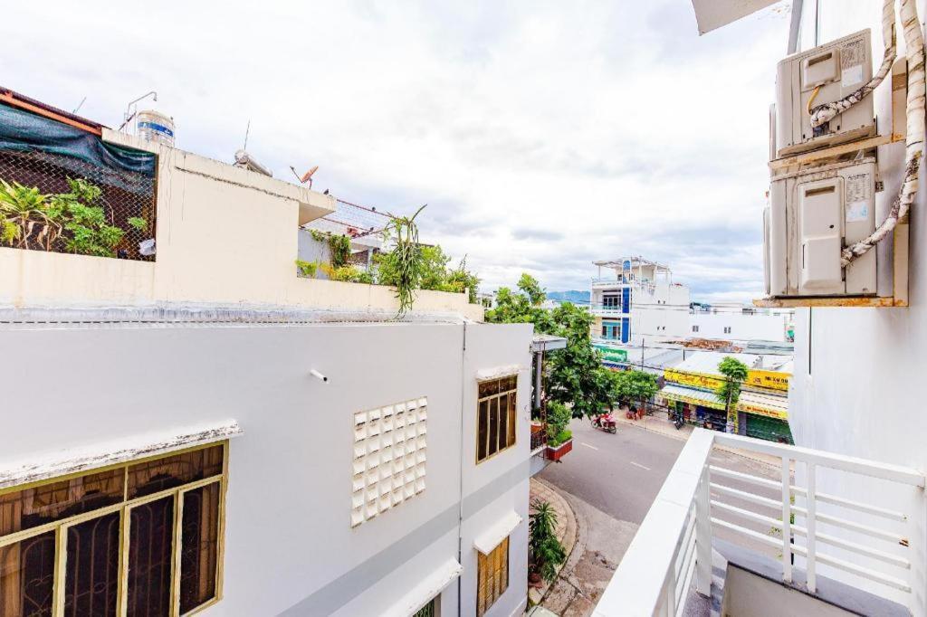 Oyo 587 Trang Long Nha Trang Exterior foto